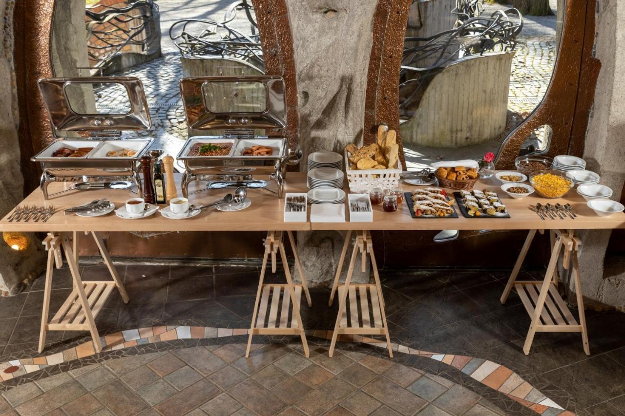 Hotel Zamek Stirin Velké Popovice Eksteriør bilde